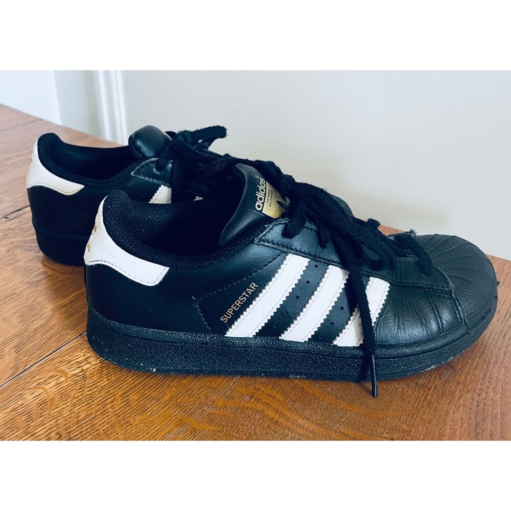 Boys' Youth Adidas Originals Superstar Shoes, Size 2Y